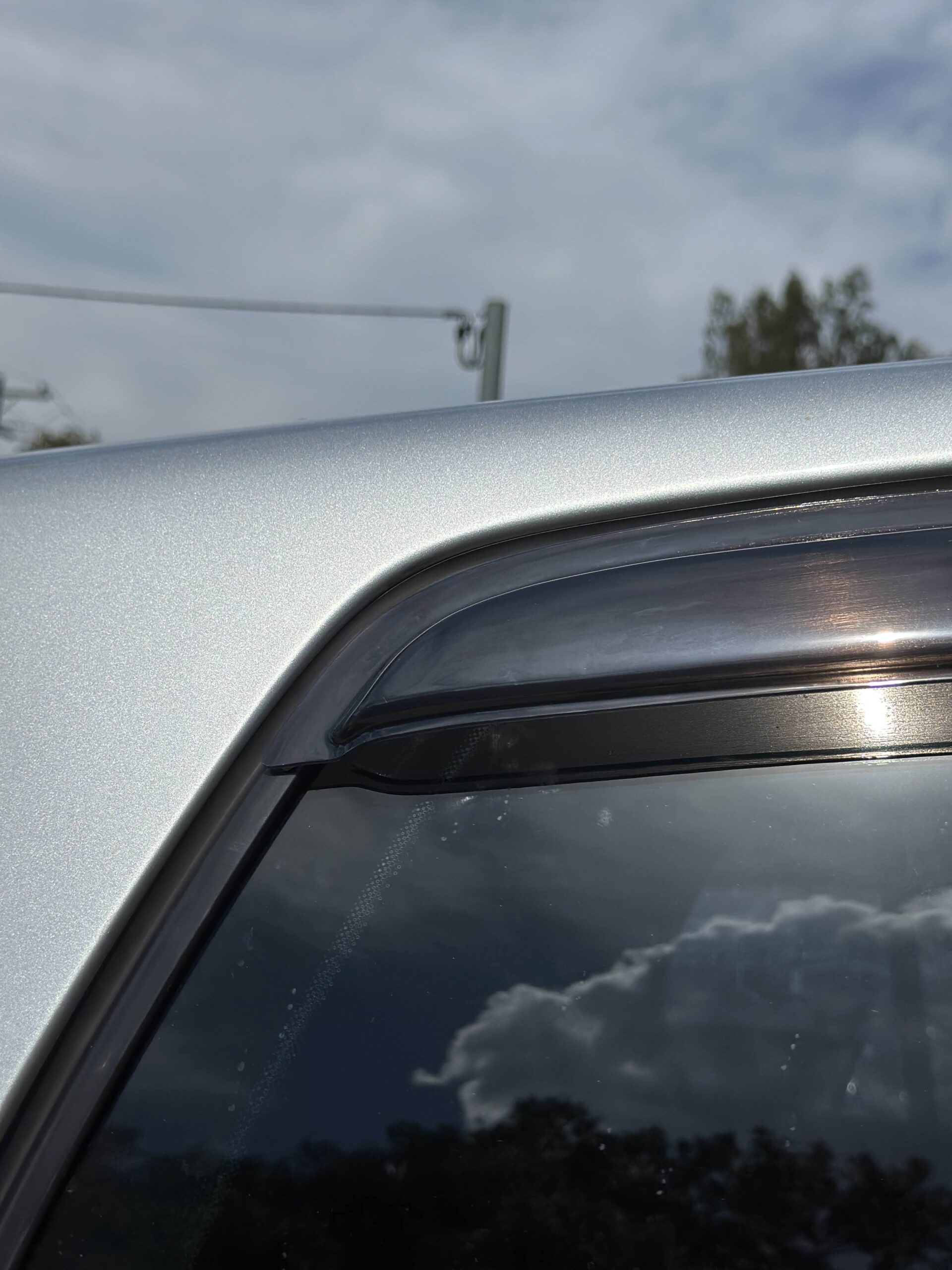 VW Golf MK5 Weathershields - Image 3
