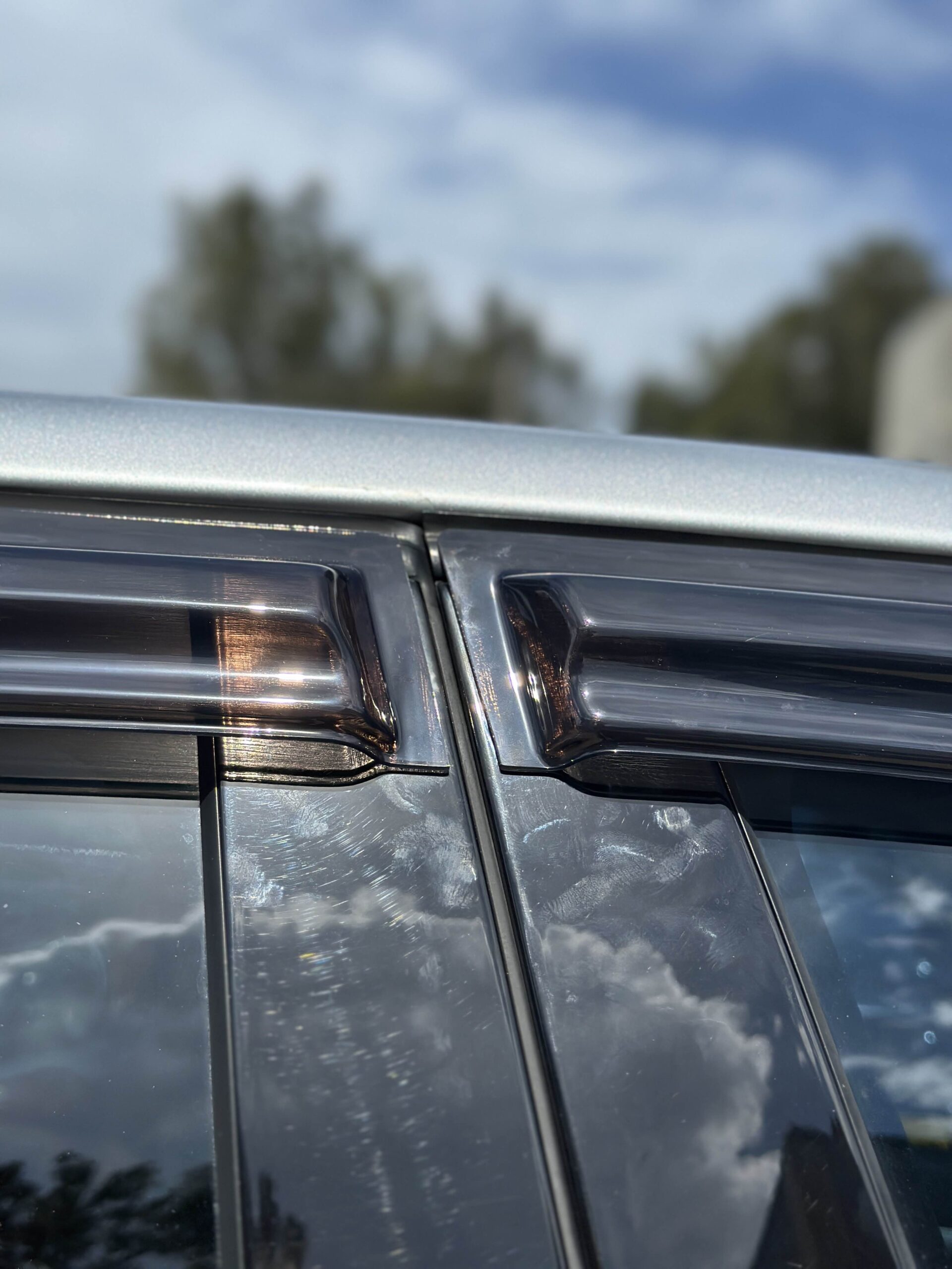 VW Golf MK5 Weathershields - Image 5